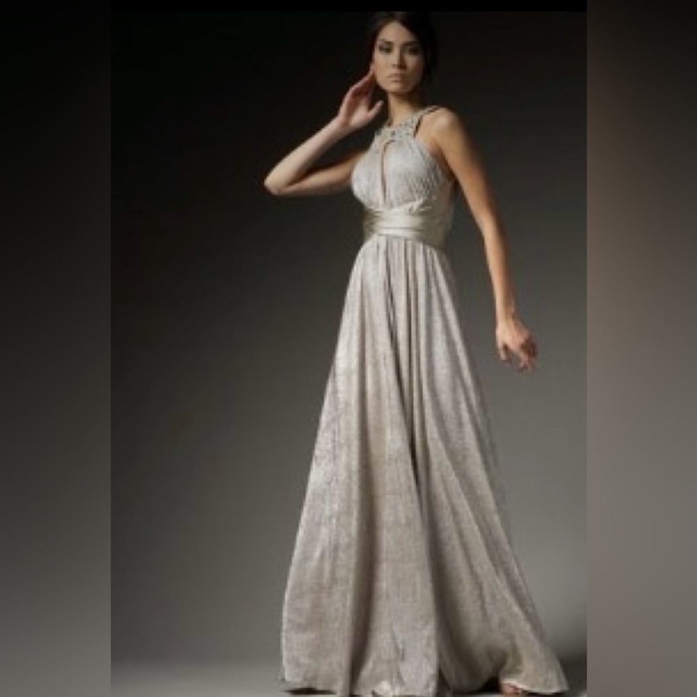 NWT Marc Bouwer Glamit sz 4 metallic gown halter neck key hole open back…